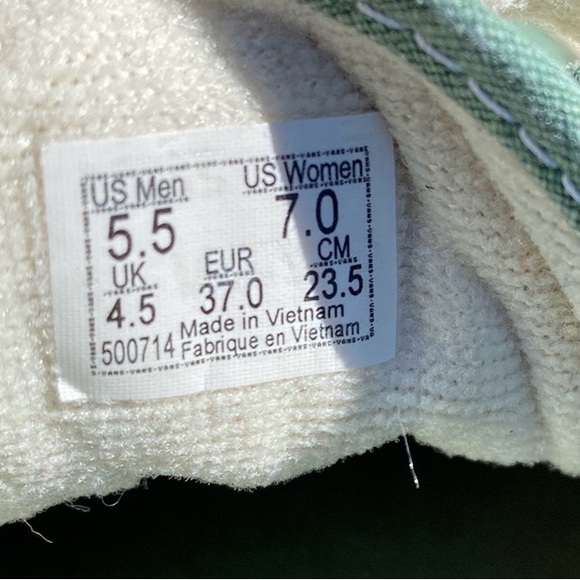 Green vans sneakers - Picture 3 of 4